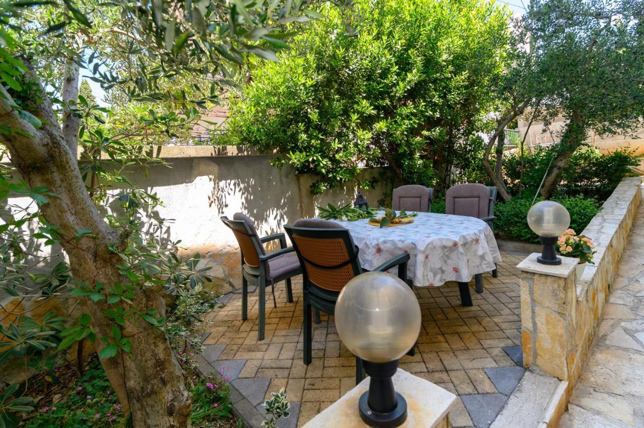 Apartments Vice Trogir Exterior foto